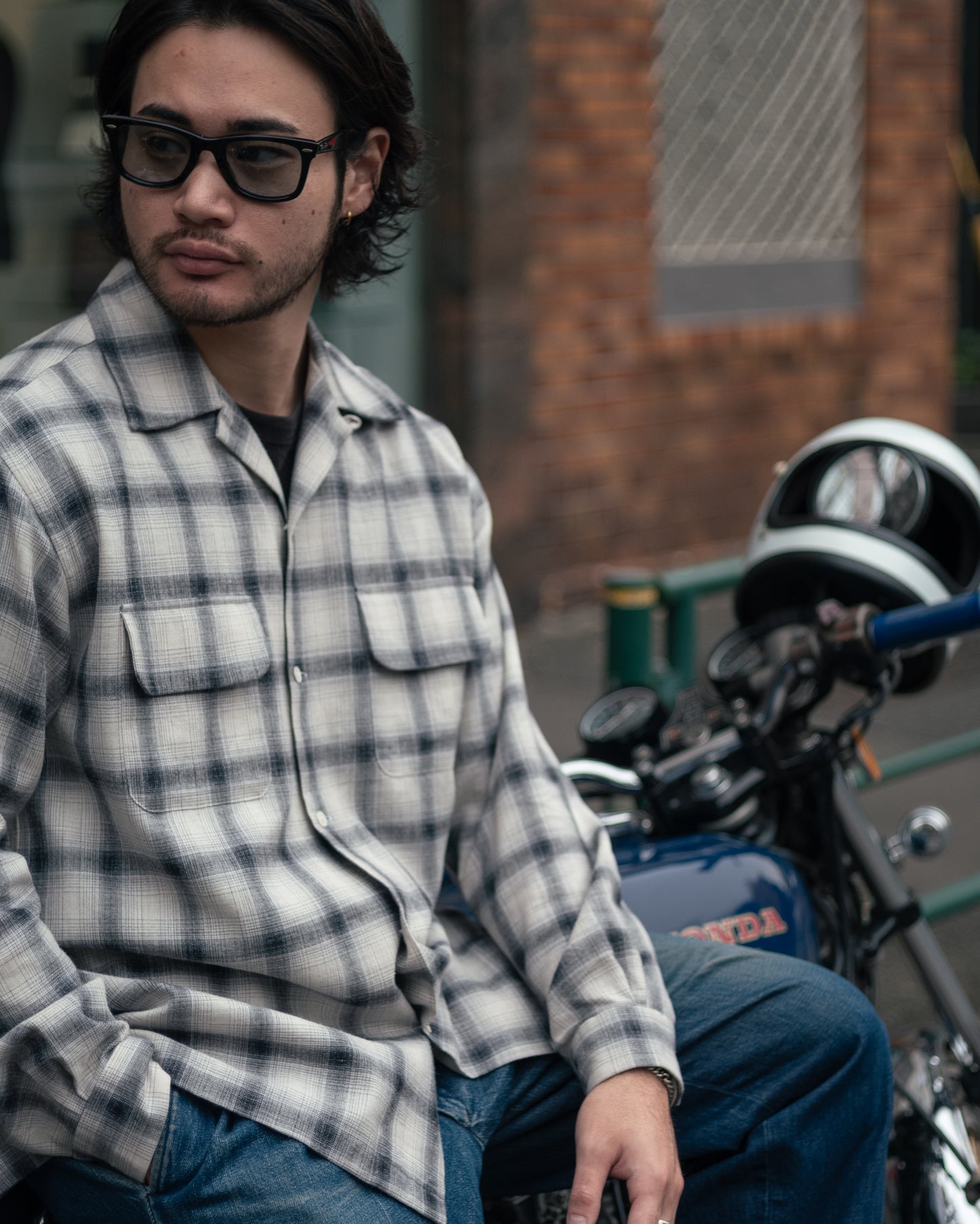 Ombre Check Open Collar Shirt / Black